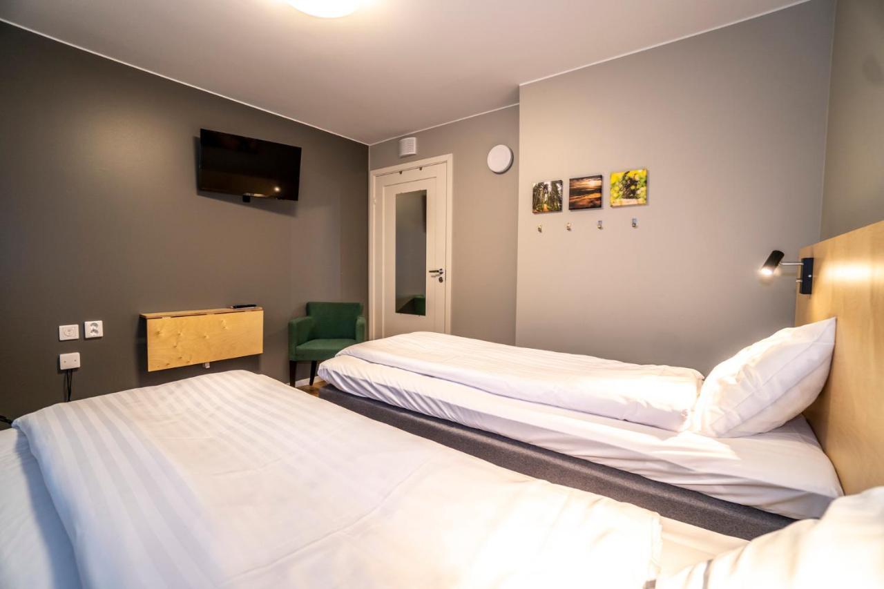 Jbp Hotell Jarvso Bagian luar foto