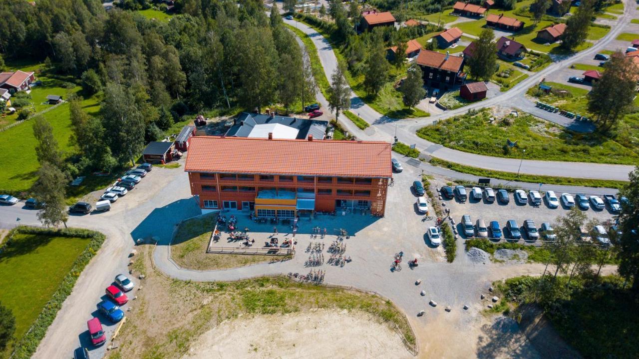 Jbp Hotell Jarvso Bagian luar foto